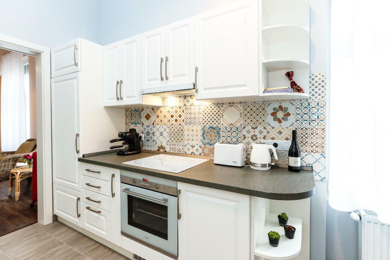 D8 Design Apartment & Studio Έγκερ Εξωτερικό φωτογραφία