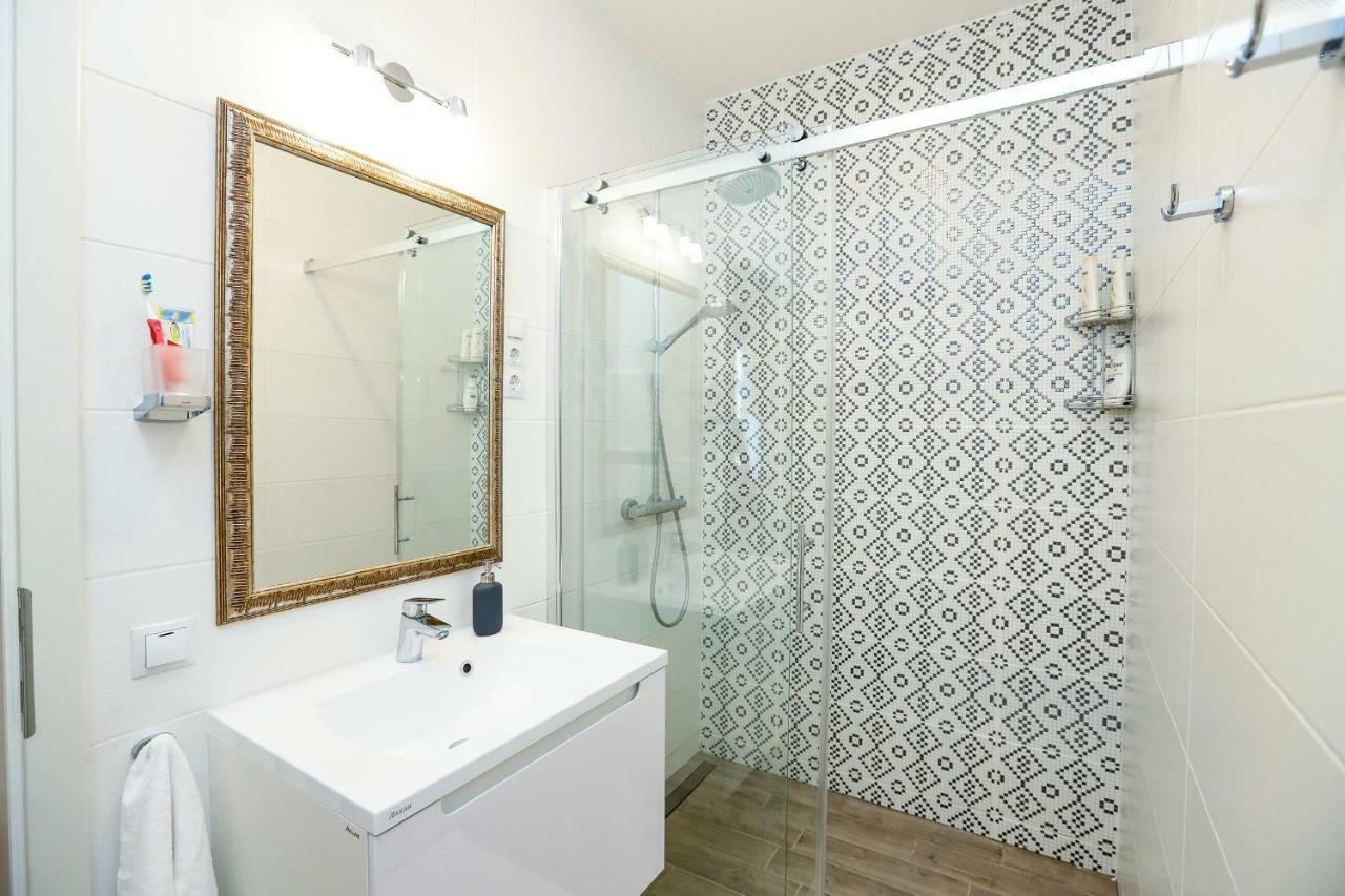 D8 Design Apartment & Studio Έγκερ Εξωτερικό φωτογραφία