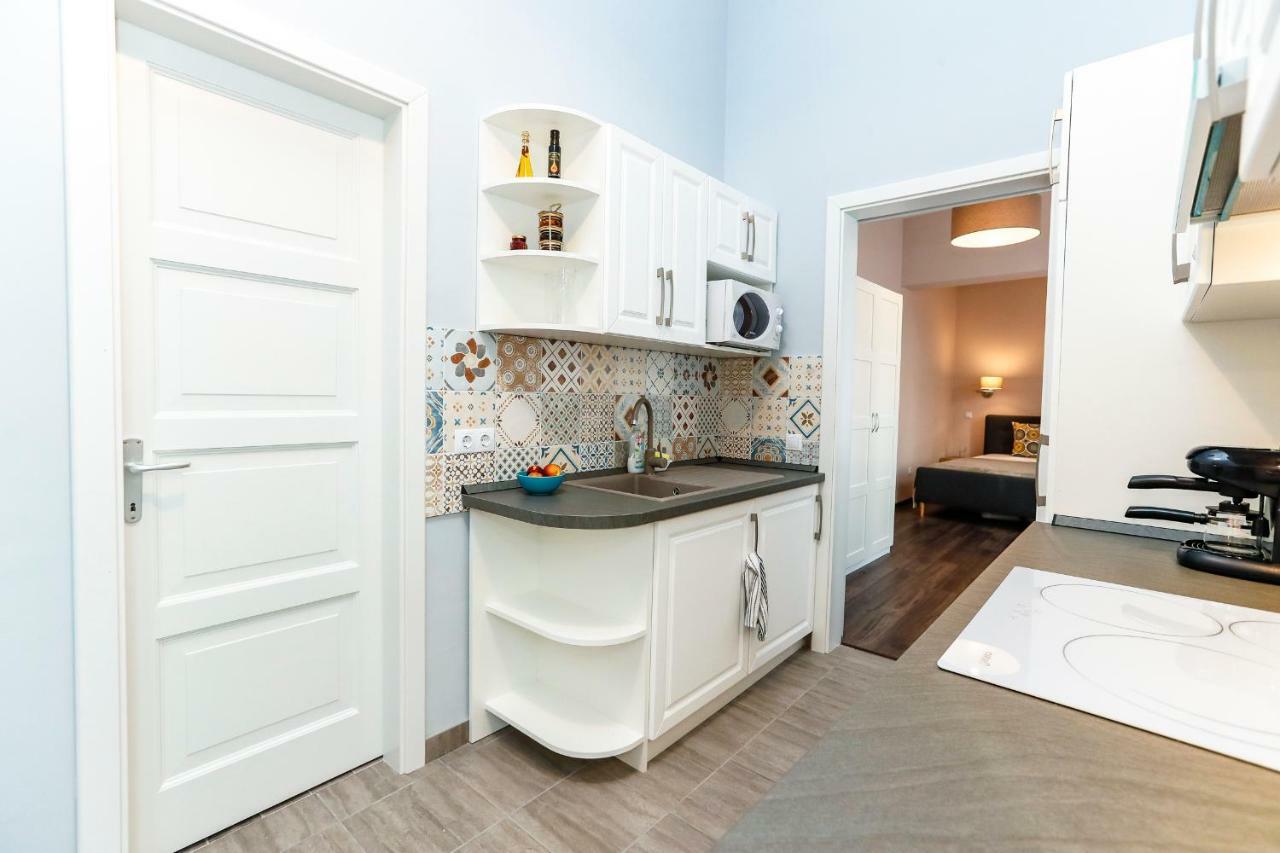 D8 Design Apartment & Studio Έγκερ Εξωτερικό φωτογραφία